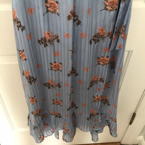 ASTR The Label Lila Floral Wrap Dress Womens Small - Picture 5 of 7